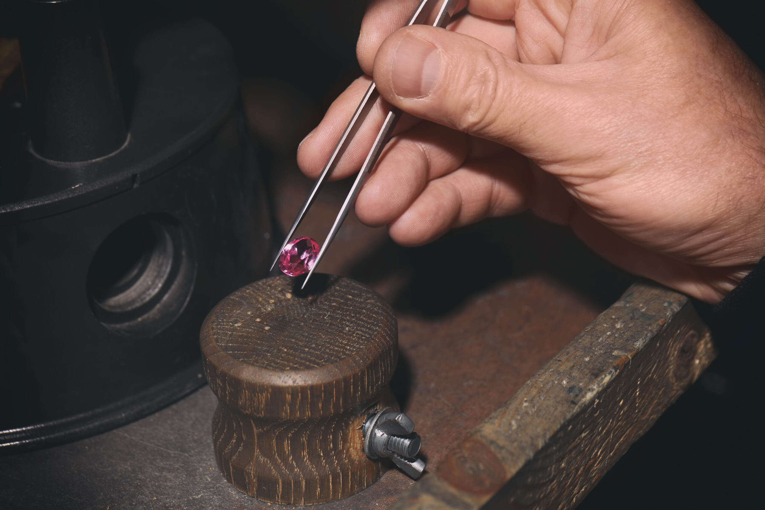 Gemstone-Jewellery-Craftsmanship