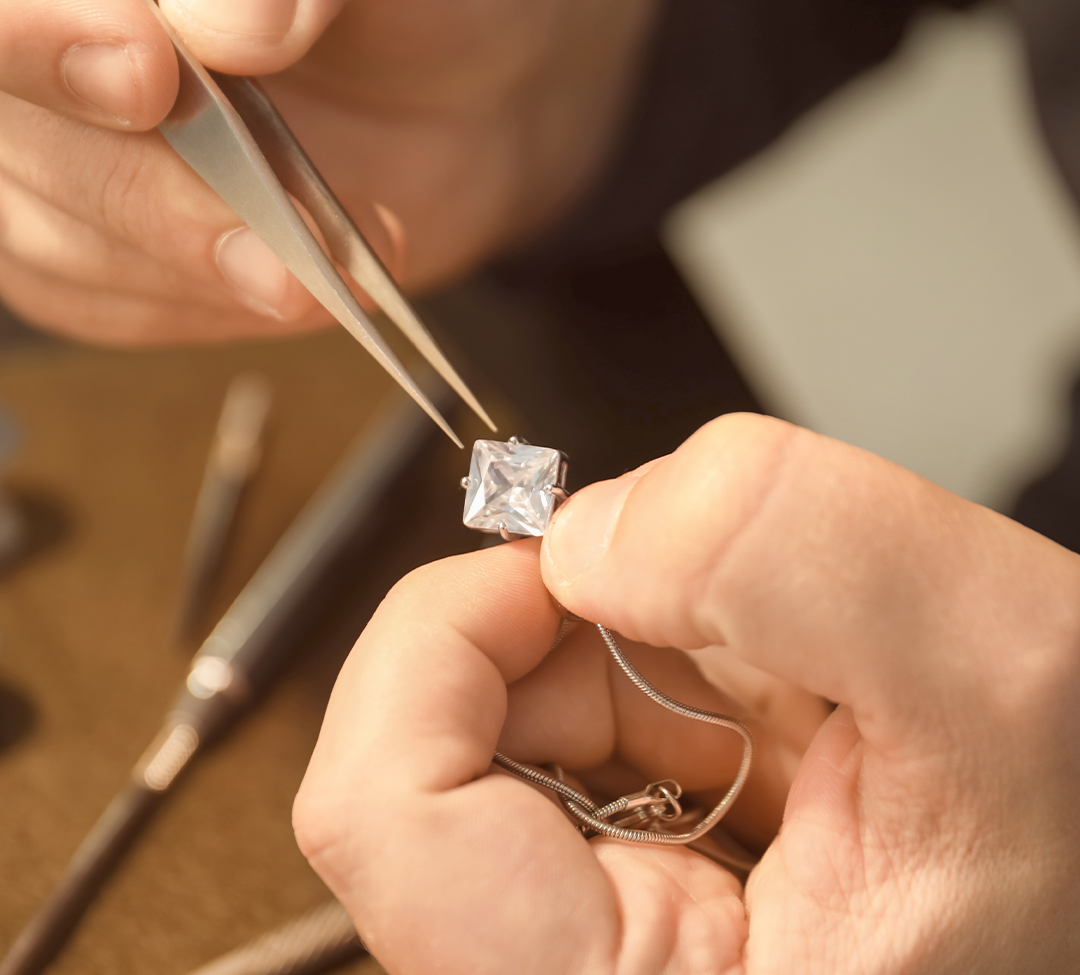 Jewellery-Artisans-and-Expertise